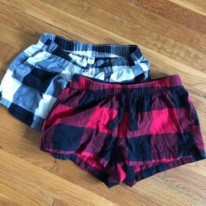 Old navy flannel pajama shorts xs.2 pair for $10